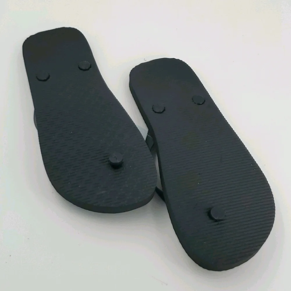 🆕️ Camo Print Flip Flops